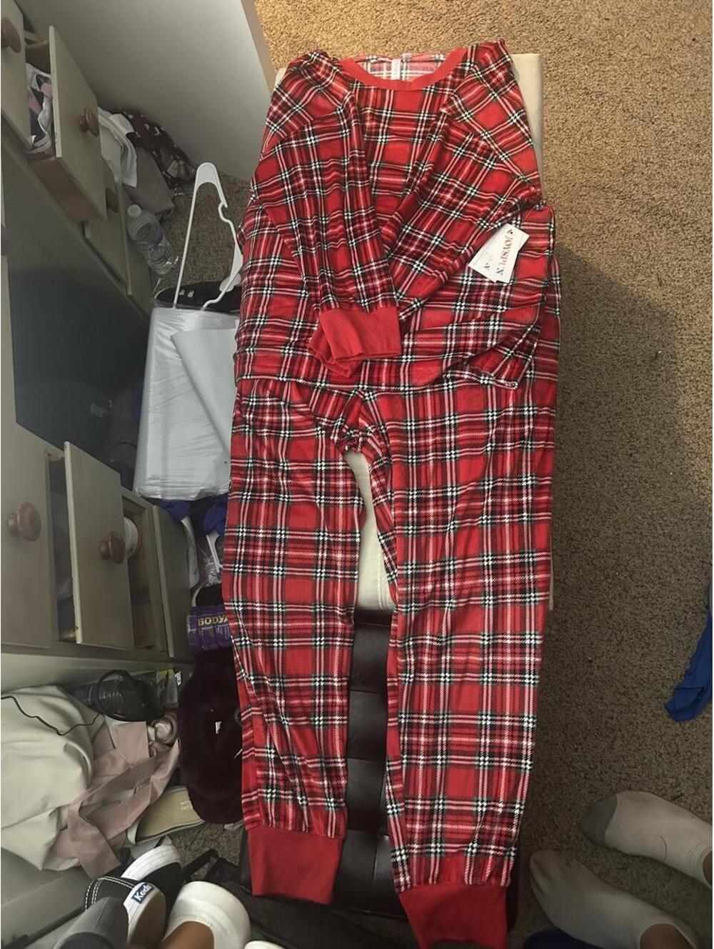NWT Joyspun white & red plaid pajama set size XL